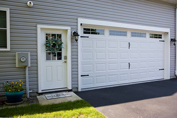 24/7 Emergency Garage Door Panel Replacement experts in Bushyhead, OK